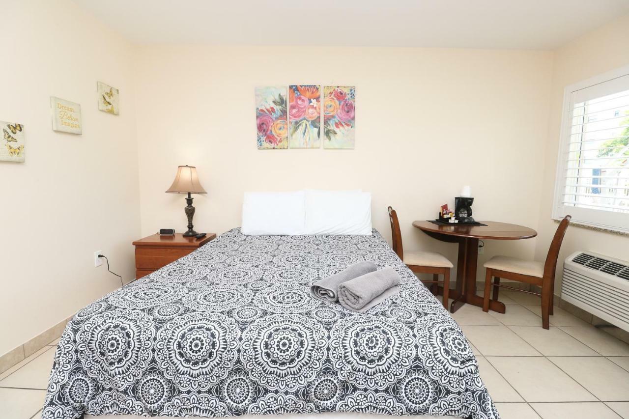 Atlantique Beach House Deerfield Beach Exterior foto